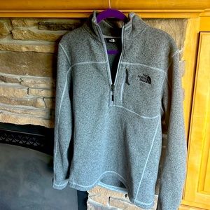 North Face mens gray pullover half zip size S/P